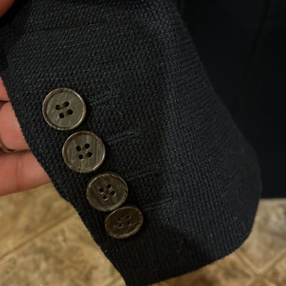 Shades of Grey by Micah Cohen 3 button blazer in Navy Blue - Picture 5 of 11